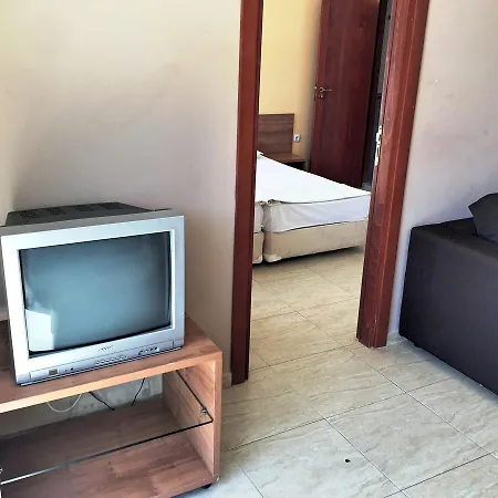 тwo-bedroom In Sun Village Eh Sunny Beach