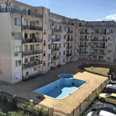 тwo-bedroom In Sun Village Eh Sunny Beach